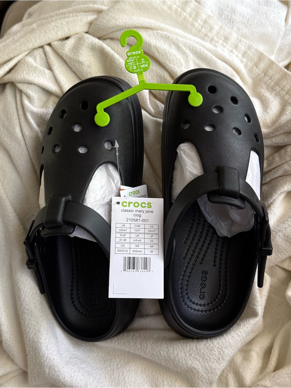 Crocs Classic Mary Jane Clog, size 7, NWT, NIB - Picture 3 of 4
